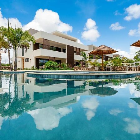 Jan Sofat Lux Resort Willemstad Bagian luar foto
